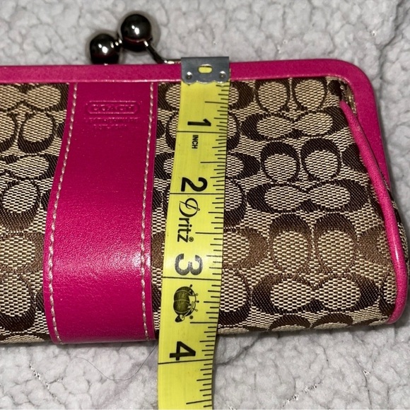 Coach Clutch Wristlet EXTREMELY RARE - Picture 7 of 10